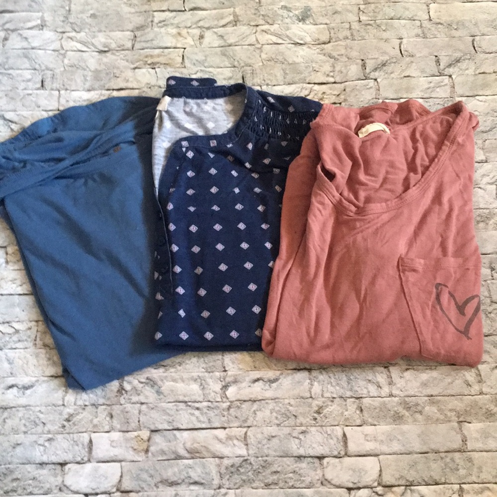 🌺3 XXL Short Sleeve shirts